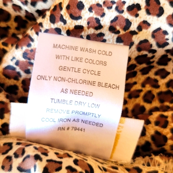 L.A. Intimates Exotic Cheetah Print Satin Robe 2X - Picture 5 of 5
